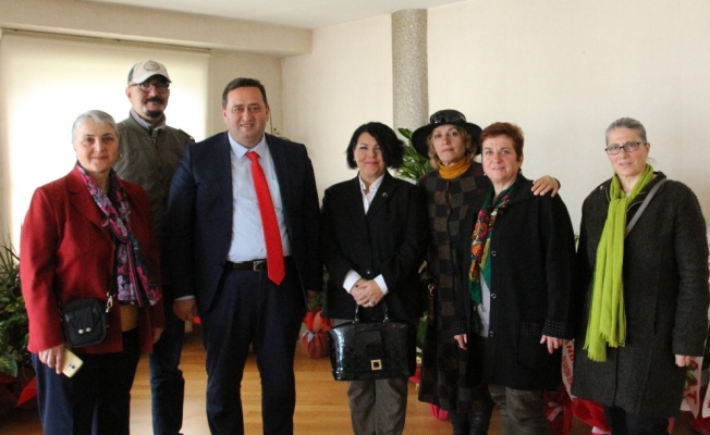 Başkan Yanmaz sorunları çözüme kavuşturuyor