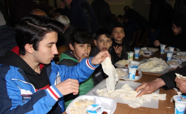 Düzce’de asırlık kandil geleneği sürüyor