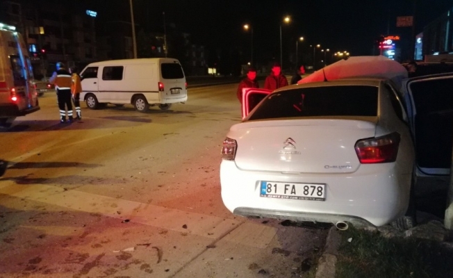 Düzce’de feci kaza 4 kişi yaralandı