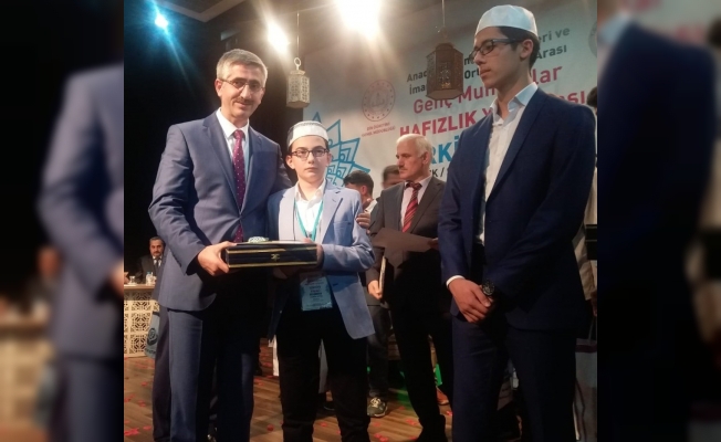Düzceli genç hafız Türkiye ikincisi oldu
