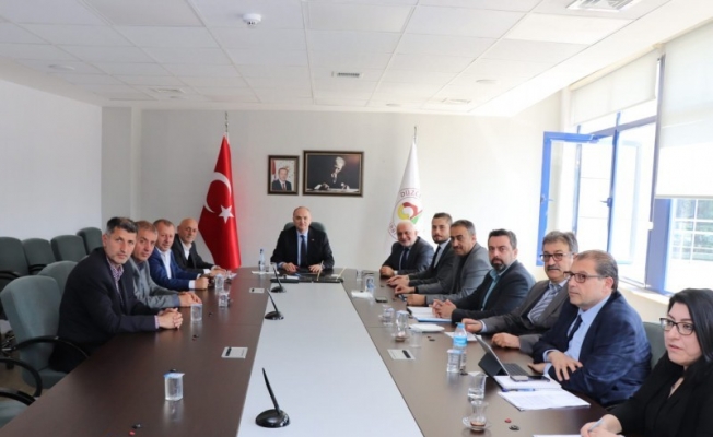 Başkan Özlü, Terminal esnafının taleplerini dinledi Başkan Özlü, Terminal esnafının taleplerini dinledi