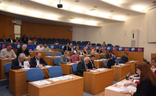 Düzce Belediyesi 4 partili oldu