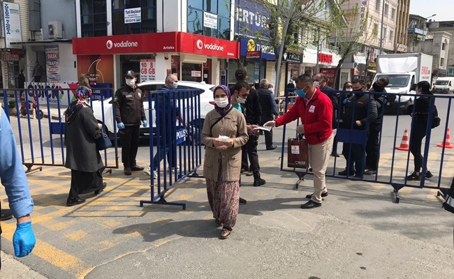 VATANDAŞLAR YOĞUN İLGİ GÖSTERİYOR