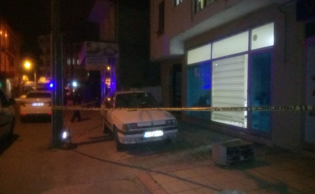 DÜZCE'DE KANLI GECE... AĞIR YARALANDI