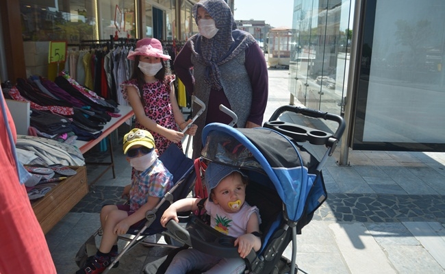 UZUN BİR ARANIN ARDINDAN SOKAĞA ÇIKTILAR