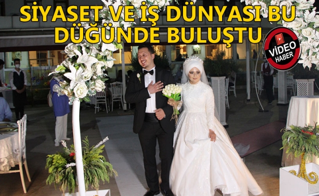 ENES CEMİL VE GÜL ATASAYAR ÇİFTİ DÜNYA EVİNE GİRDİ