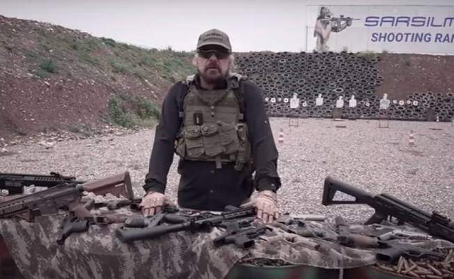 METE YARAR, SARSILMAZ’I GEZDİ