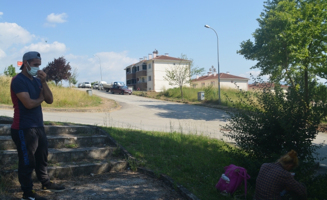 EVDEN ÇIKARILAN AİLEYE BELEDİYE SAHİP ÇIKTI