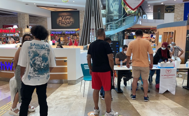 HIGHWAY'DE YERİNDE AŞI UYGULAMASI BAŞLADI