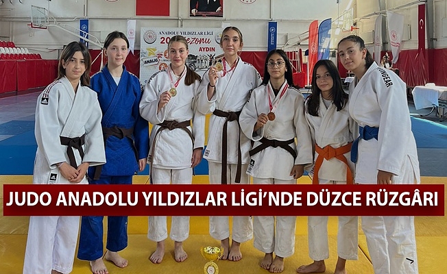DÜZCE’NİN KIZ JUDO TAKIMI TÜRKİYE ÜÇÜNCÜLÜĞÜNÜ KAZANDI