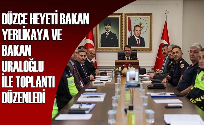 DÜZCE’DEKİ TRAFİK LEVHALARI SADELEŞTİRİLECEK